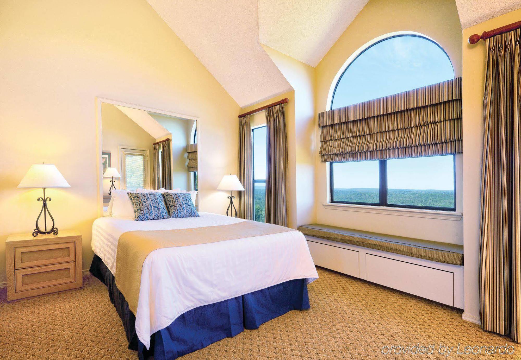 Club Wyndham Resort At Fairfield Bay Екстер'єр фото